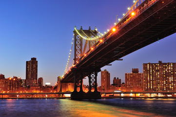 Fototapeta na wymiar New York City Manhattan Bridge