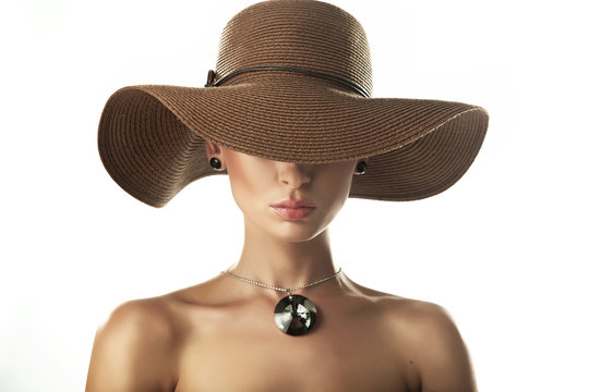Portrait of a beauty woman wearing hat