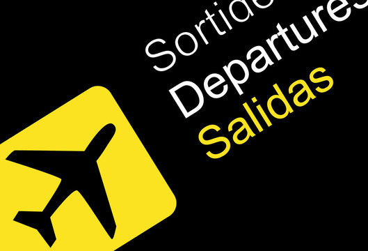 Panel informativo de salidas en el aeropuerto