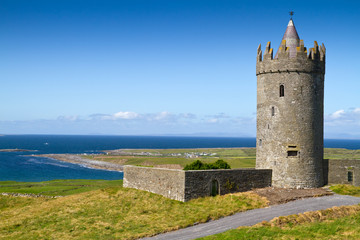 Fototapeta premium Doonagore castle near Doolin - Ireland