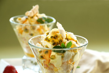Meringue Dessert