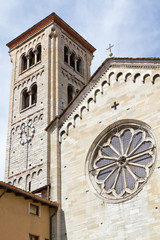 Fototapeta na wymiar Historische Kirche San Fedele in Como, Italien