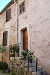 Fototapeta na wymiar Typowy dom w Francji