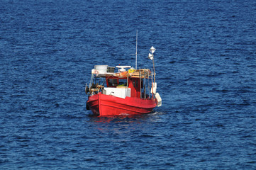 Obraz premium Colorful boats in the harbor