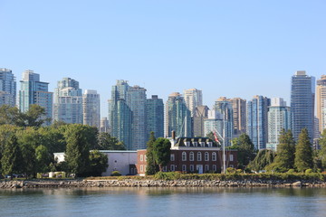 Fototapeta na wymiar Vancouver Skyline (c) 2011 Silvia Mondel #35014912