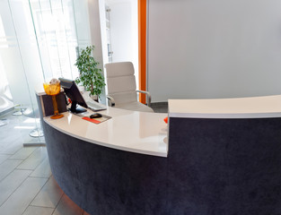 Empganfstresen Concierge Rezeption