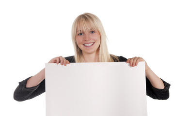 Naklejka premium junge frau mit weißer tafel
