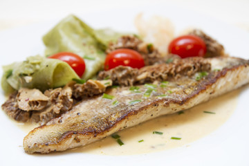 Zanderfilet mit Spinatlasagne und Morcheln