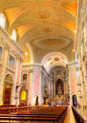 Fototapeta na wymiar Łaska wnętrze kościoła, Lizbona