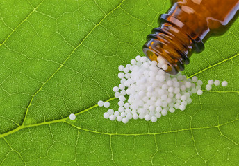 Homöopathie. Globuli als alternative Medizin