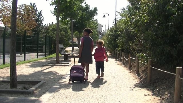 Sur le chemin de l'&eacute;cole 2