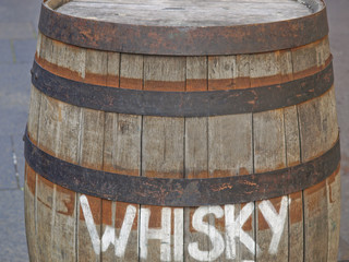 Barrel cask