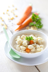 frische Nudelsuppe