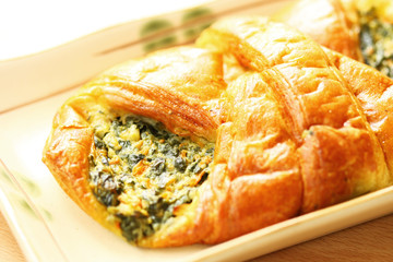 Spinach croissant