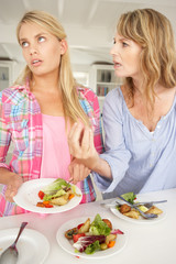 Mother arguing with teenage daughter - obrazy, fototapety, plakaty