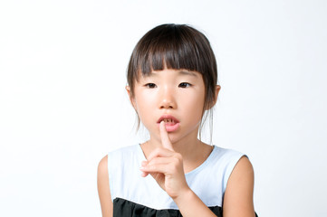 内緒話の女の子