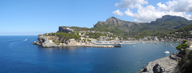 Fototapeta premium Panoramica puerto de Soller