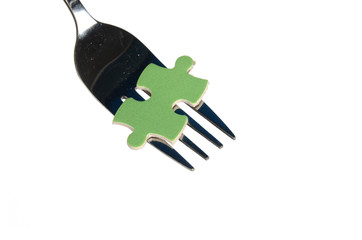 Puzzle and table ware