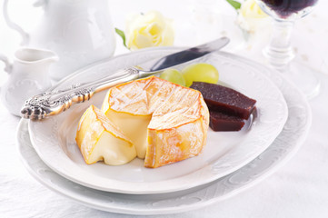 Weichkäse mit Edelschimmel