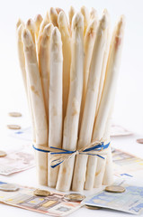 Spargel mit Geld