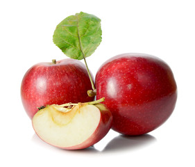Fototapeta na wymiar red apple with green leaves