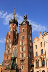 Fototapeta na wymiar Słynny Kościół Mariacki w Krakowie
