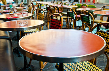 Fototapeta na wymiar Cafe terrace in paris