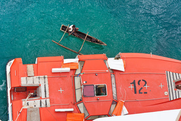 Fototapeta na wymiar Ciekawa łód¼ lądowania Madagaskaru canoe