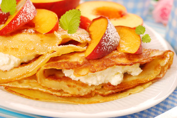 pancakes with cottage cheese and peach