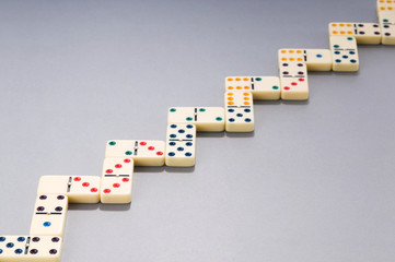 Domino effect with many pieces