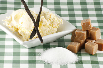 fudge cream and sugar