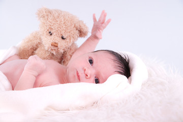 b&eacute;b&eacute; et son doudou