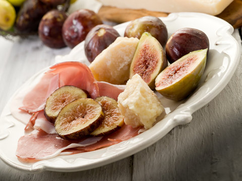 parma ham, parmesan cheese  and figs