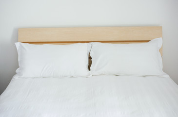 Fototapeta na wymiar pillows in bed