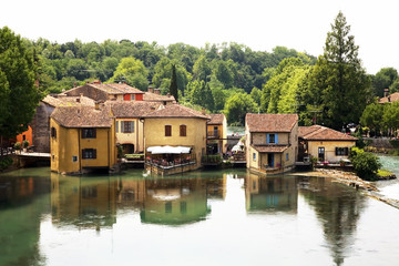 Obraz premium Italien, Muehlendorf, Borghetto