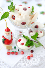 Christmas cookies: meringue with cranberries inside.
