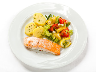 Roasted salmon and vegetables