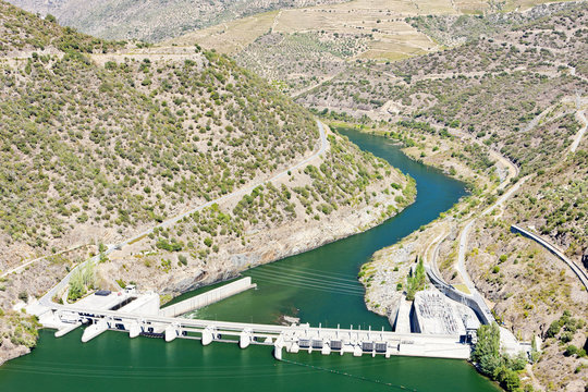 Valeira Barrier, Douro Valley, Portugal