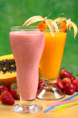 Strawberry milkshake and papaya juice