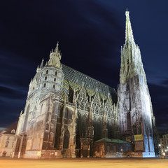 Fototapeta premium St. Stephan cathedral in Vienna at twilight, Austria