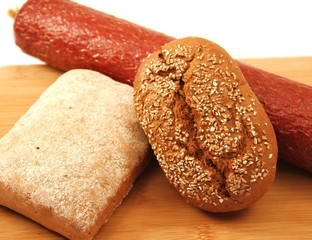Brötchen und Wurst