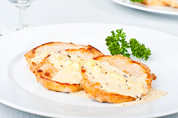 Steak with white sauce