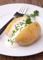 pomme de terre,crème et ciboulette
