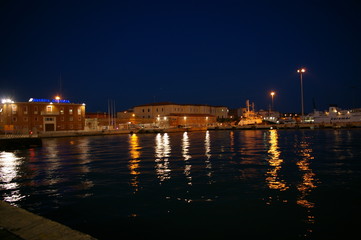 Porto di Livorno di notte