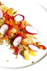 Cuisine, gastronomie, salade, radis, poivron, tomate