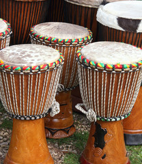 Afrikanische Trommeln - 35281117