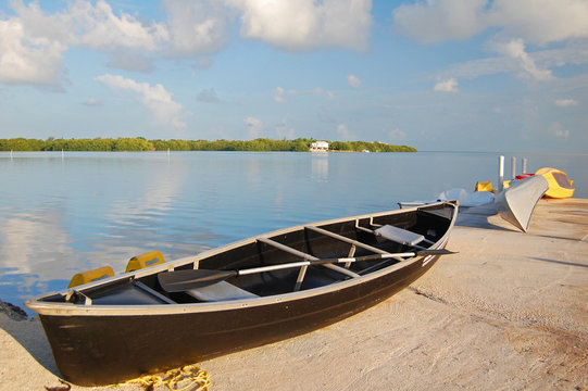 bay canoe