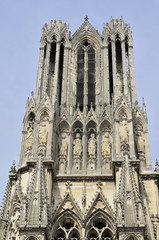 Fototapeta premium cathedral's tower detail, reims