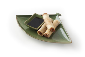 Crispy chinese roll with tomato dressing