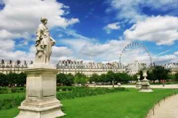 Fototapeta premium Sculptures in Tuileries Garden in Paris, France.